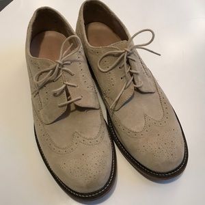 cream CREWCUTS suede wingtips, big kid’s 7